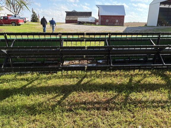 2004 John Deere 625F Header Combine