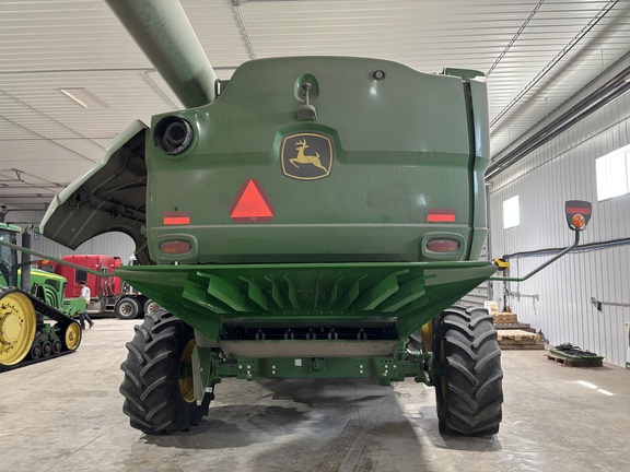 2024 John Deere S760 Combine