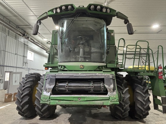 2024 John Deere S760 Combine