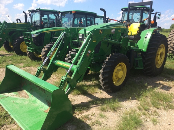 2015 John Deere 6105D Tractor