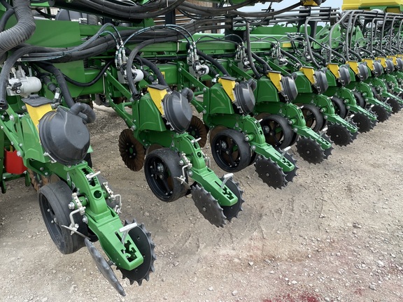 2023 John Deere DB120 Planter