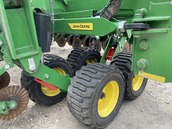 2023 John Deere DB120 Planter