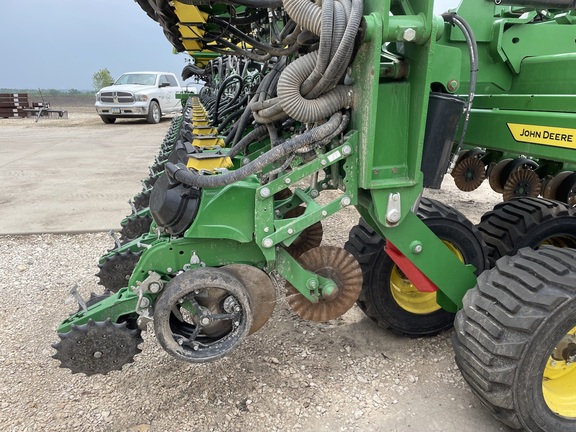 2023 John Deere DB120 Planter