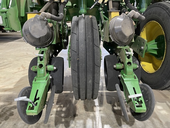 2023 John Deere 1795 Planter