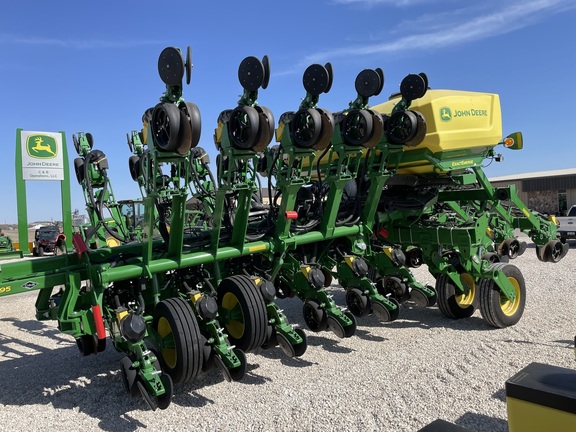 2023 John Deere 1795 Planter