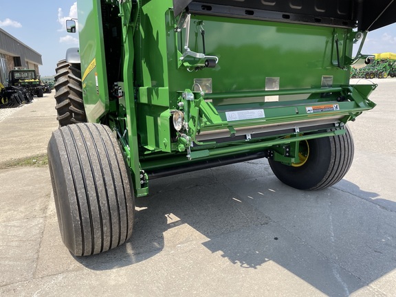 2023 John Deere 560M Baler/Round