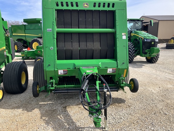 2023 John Deere 560M Baler/Round