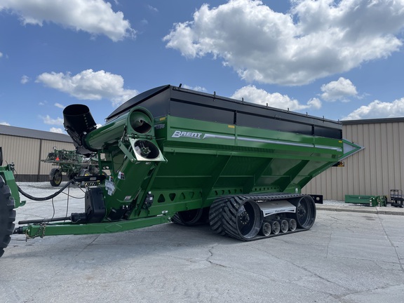 2022 Brent 1596 Grain Cart