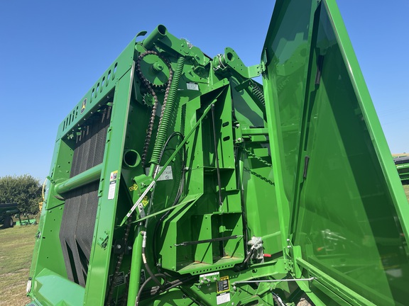 2020 John Deere 560M Baler/Round