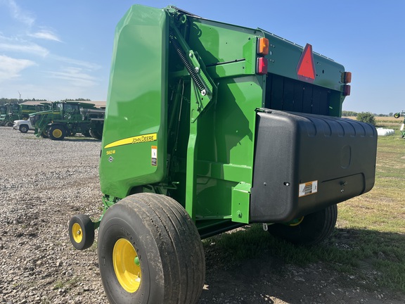 2020 John Deere 560M Baler/Round