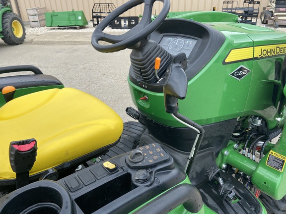 2023 John Deere 3033R Tractor Compact