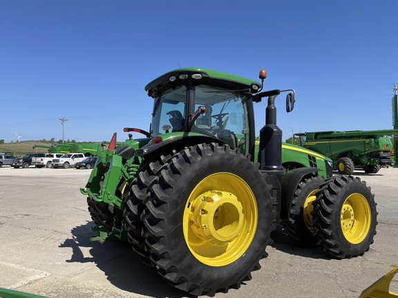 2014 John Deere 8370R Tractor