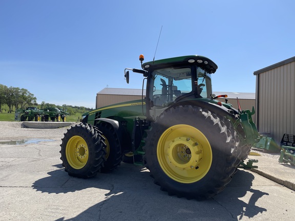 2014 John Deere 8370R Tractor