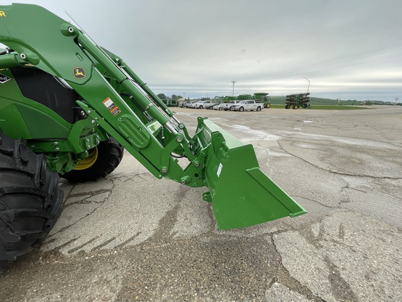 2024 John Deere 640R Loader