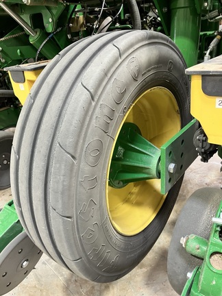 2022 John Deere 1795 Planter