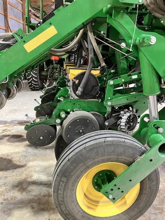 2022 John Deere 1795 Planter