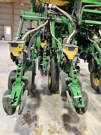 2022 John Deere 1795 Planter