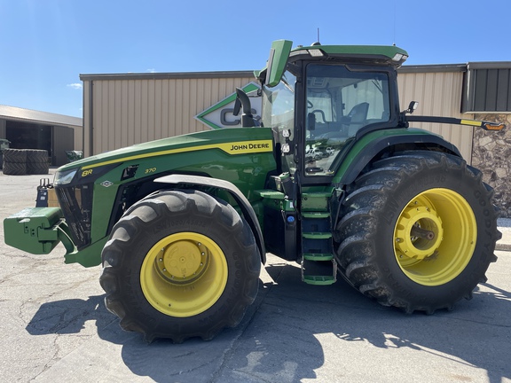 2021 John Deere 8R 370 Tractor