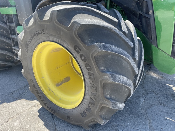 2021 John Deere 8R 370 Tractor