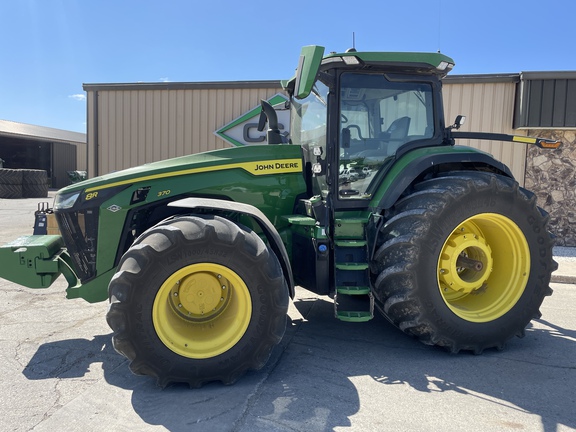 2021 John Deere 8R 370 Tractor