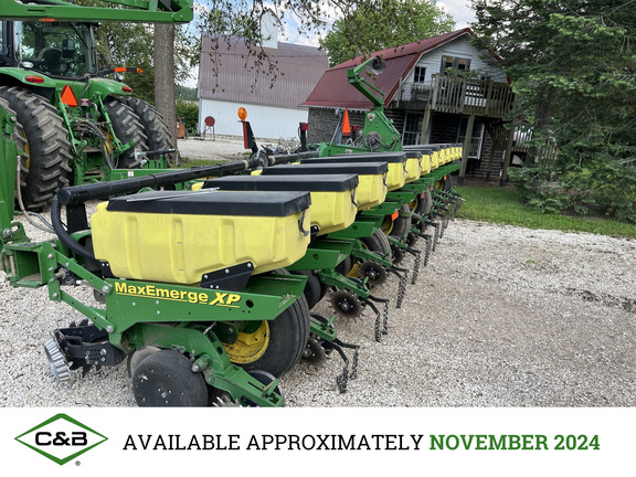 2014 John Deere 1760 Planter