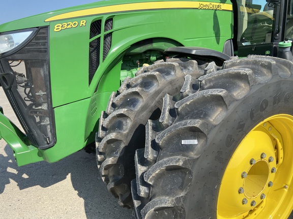 2014 John Deere 8320R Tractor