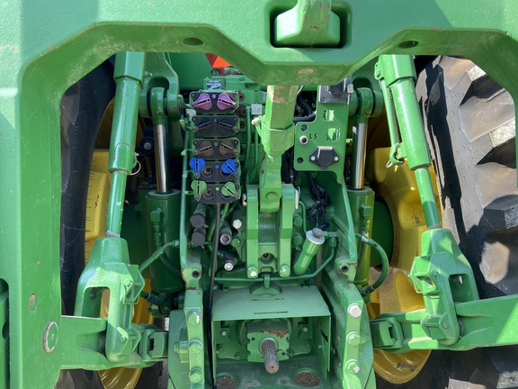 2014 John Deere 8320R Tractor