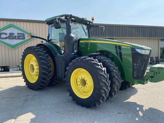 2014 John Deere 8320R Tractor