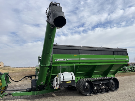 2021 Brent 1596 Grain Cart