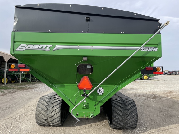 2021 Brent 1596 Grain Cart