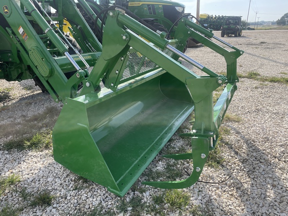 2023 John Deere 660R Loader