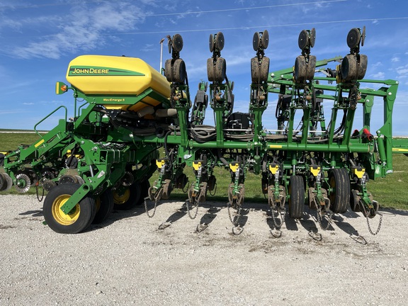 2021 John Deere 1795 Planter