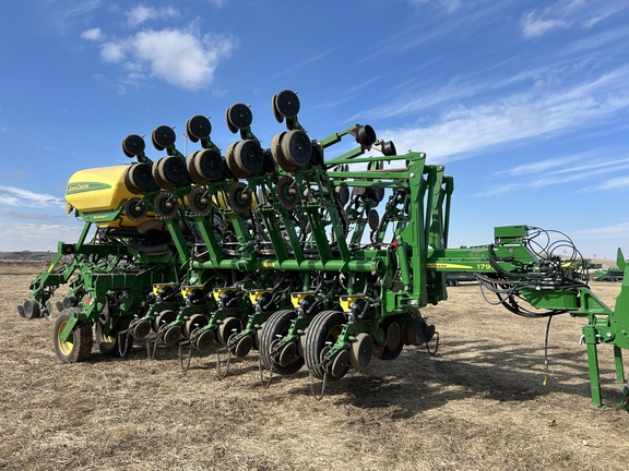 2021 John Deere 1795 Planter