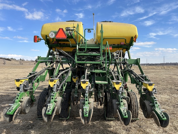 2021 John Deere 1795 Planter
