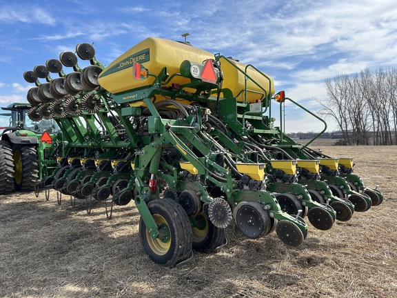 2021 John Deere 1795 Planter