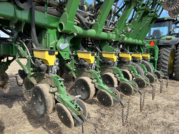2021 John Deere 1795 Planter