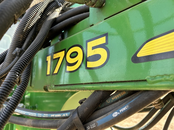 2021 John Deere 1795 Planter