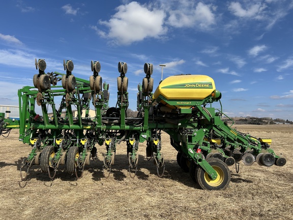 2021 John Deere 1795 Planter