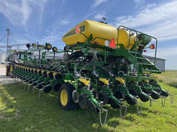 2021 John Deere DB80 Planter