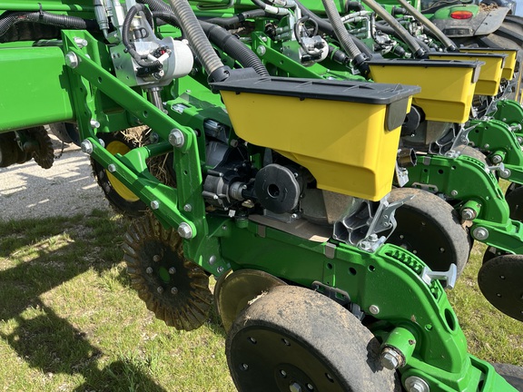 2021 John Deere DB80 Planter