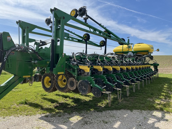 2021 John Deere DB80 Planter