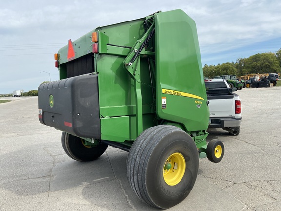 2020 John Deere 560M Baler/Round