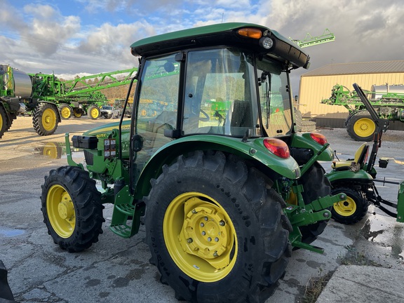 2018 John Deere 5075E Tractor