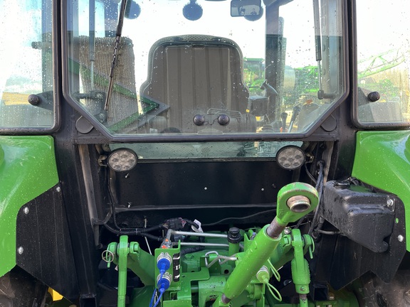 2018 John Deere 5075E Tractor