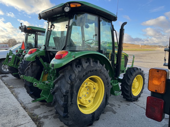 2018 John Deere 5075E Tractor