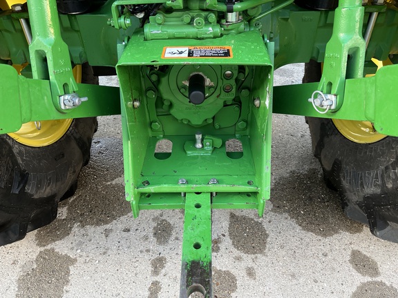 2018 John Deere 5075E Tractor