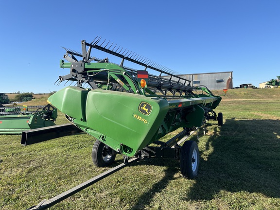 2013 John Deere 635FD Header Combine