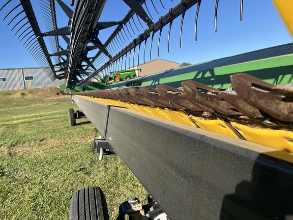 2013 John Deere 635FD Header Combine