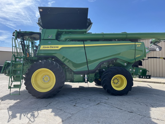 2022 John Deere X9 1000 Combine