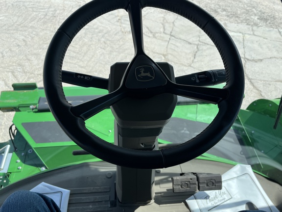 2022 John Deere X9 1000 Combine